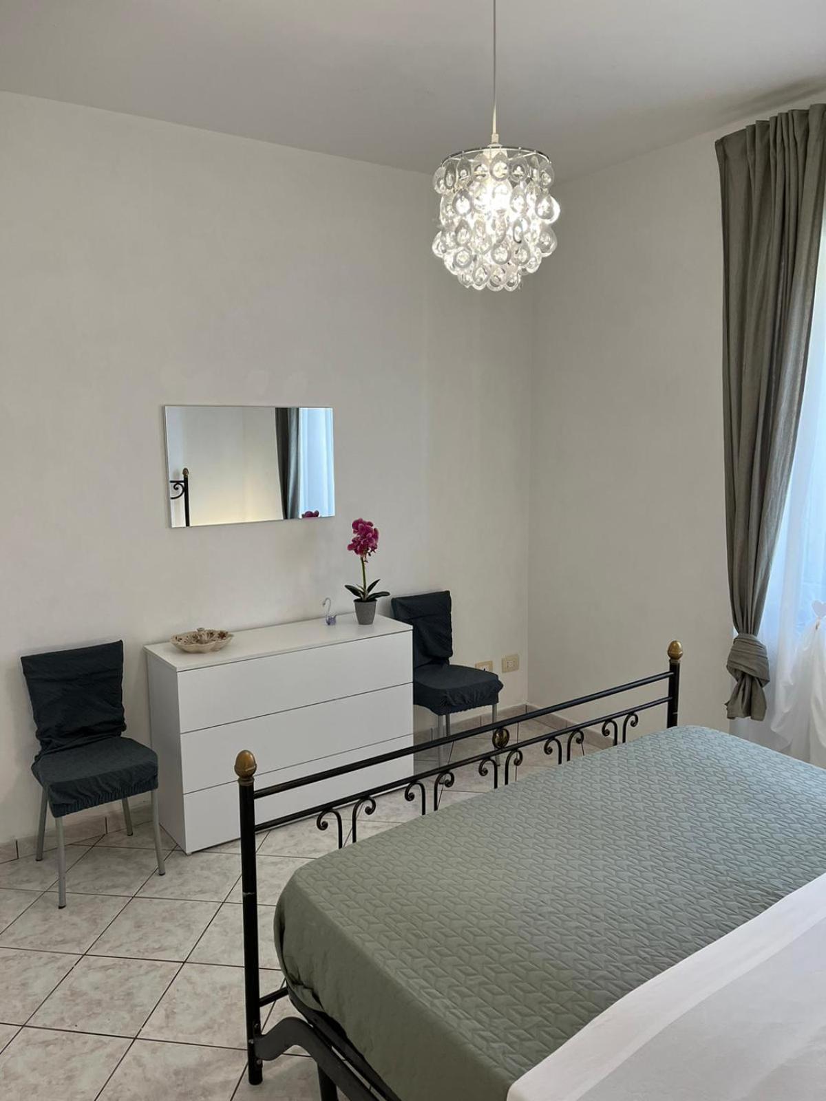 Lizzies Hus Apartment Fiumicino Exterior foto