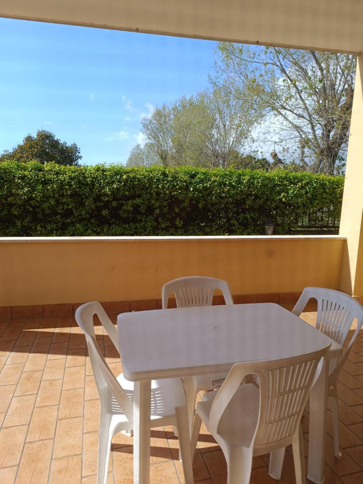 Lizzies Hus Apartment Fiumicino Exterior foto